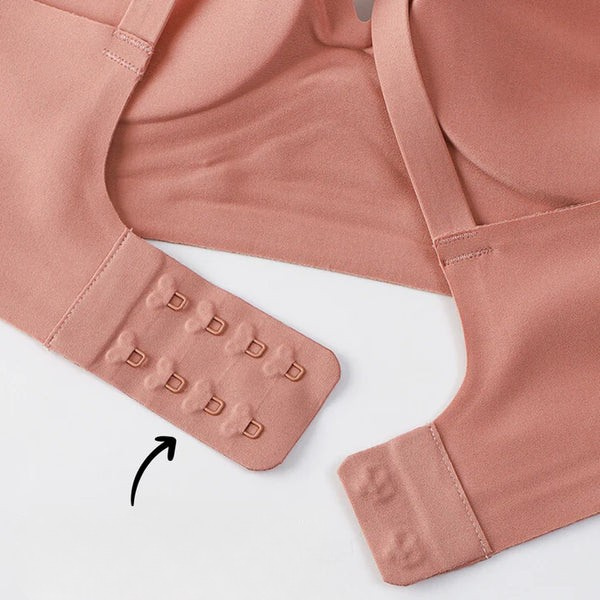 Verstellbare Träger
/Stell die BH-Träger ganz nach deinem Wunsch ein – für ein Tragegefühl, das den ganzen Tag anhält.